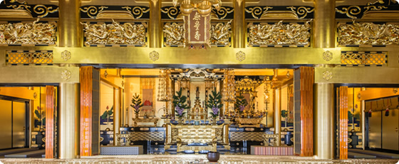 本堂内陣