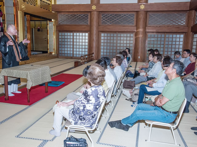 聞法会の様子